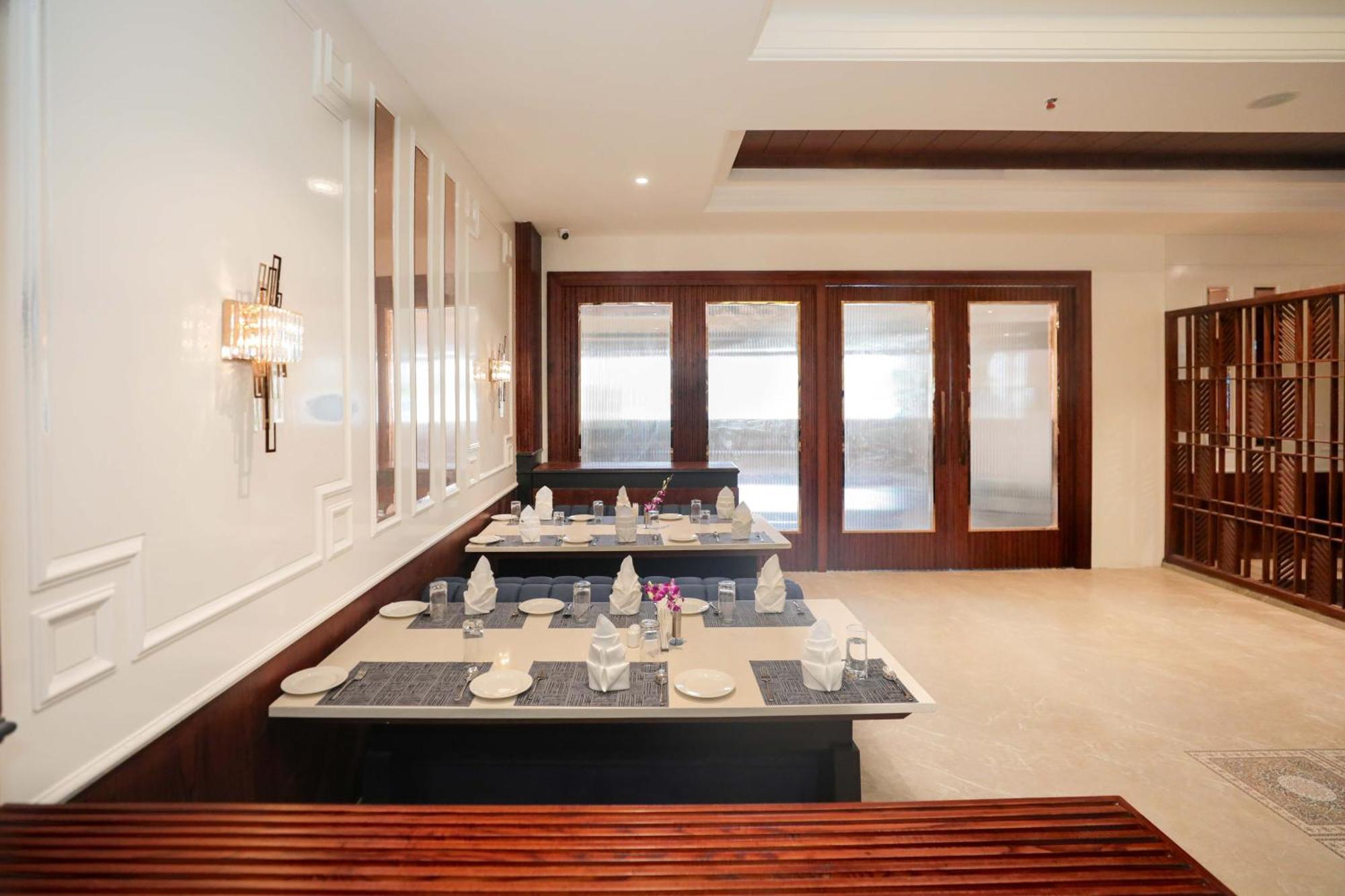Regenta Place Phagwara By Royal Orchid Hotels Limited ภายนอก รูปภาพ