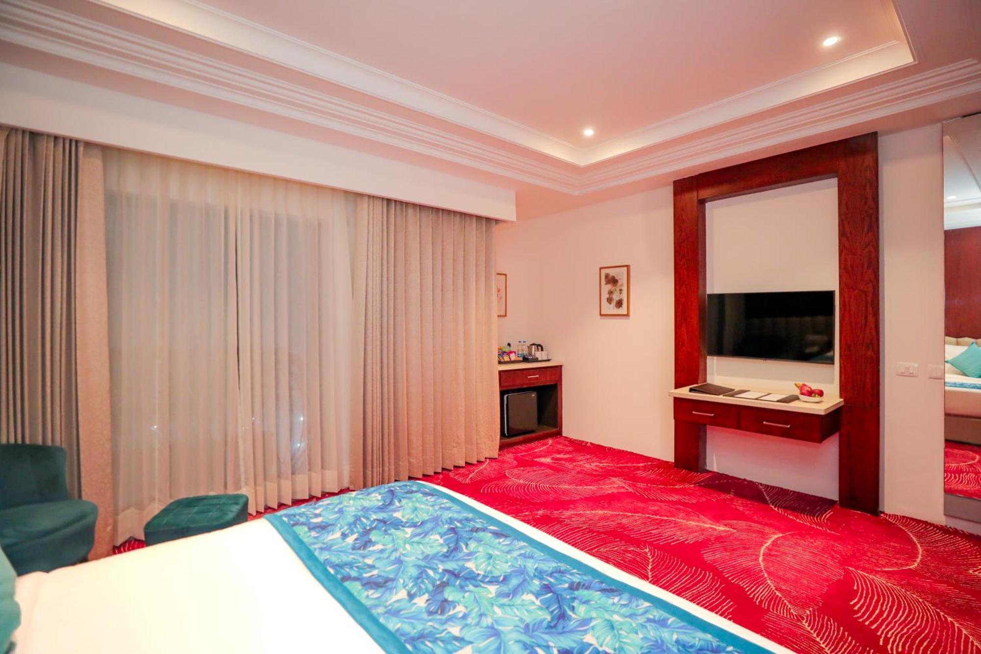 Regenta Place Phagwara By Royal Orchid Hotels Limited ภายนอก รูปภาพ